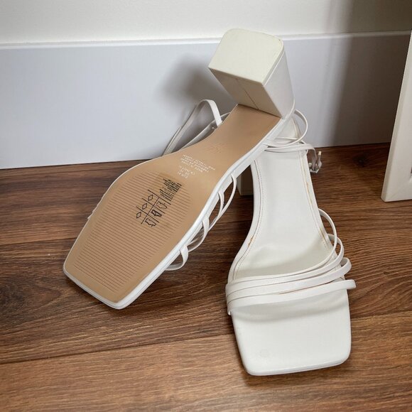 ✨3/$20✨ NWOT H&M White Strappy Block Heel Sandals - Picture 3 of 4